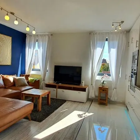 Rose's / Rozsa Apartman / Centre / Belvaros - Apartment *