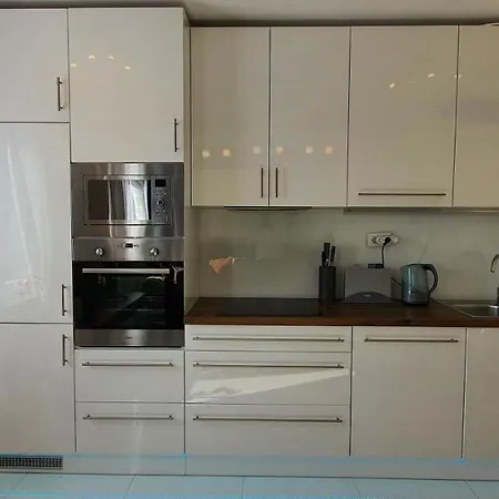 Apartment Rose's / Rozsa Apartman / Centre / Belvaros - Pecs