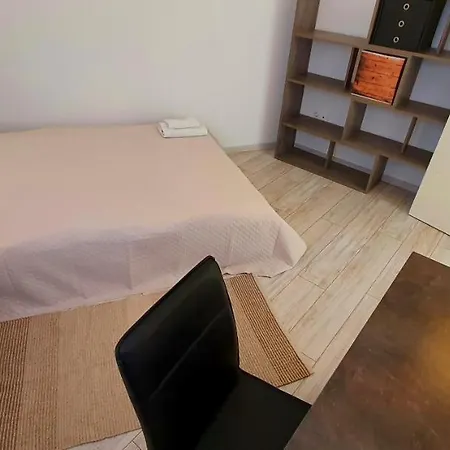 Rose's / Rozsa Apartman / Centre / Belvaros - Apartment Pecs